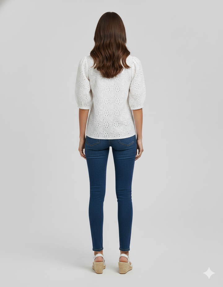 Den Graaf® | Blouse met geborduurde effen staande kraag