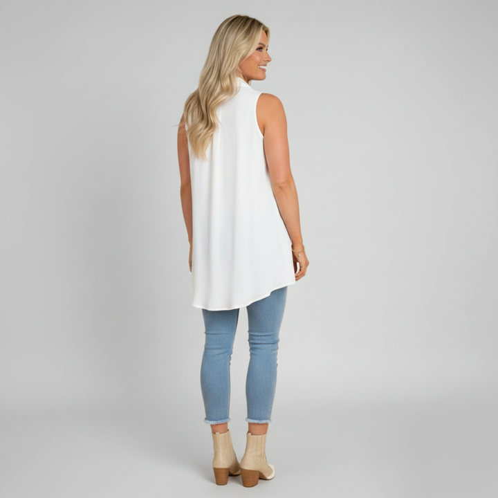 Den Graaf® | Mouwloze top met ruches en revers