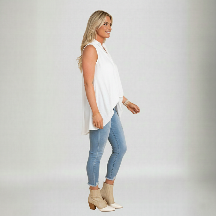 Den Graaf® | Mouwloze top met ruches en revers