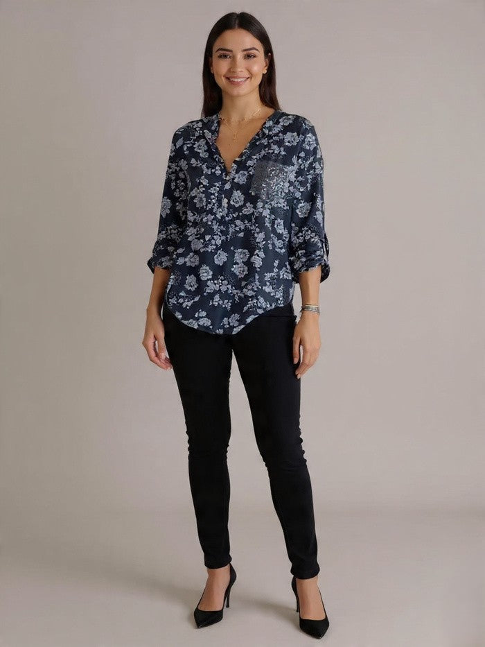 Den Graaf® | LANGERMIGE BLOEMENBLOUSE